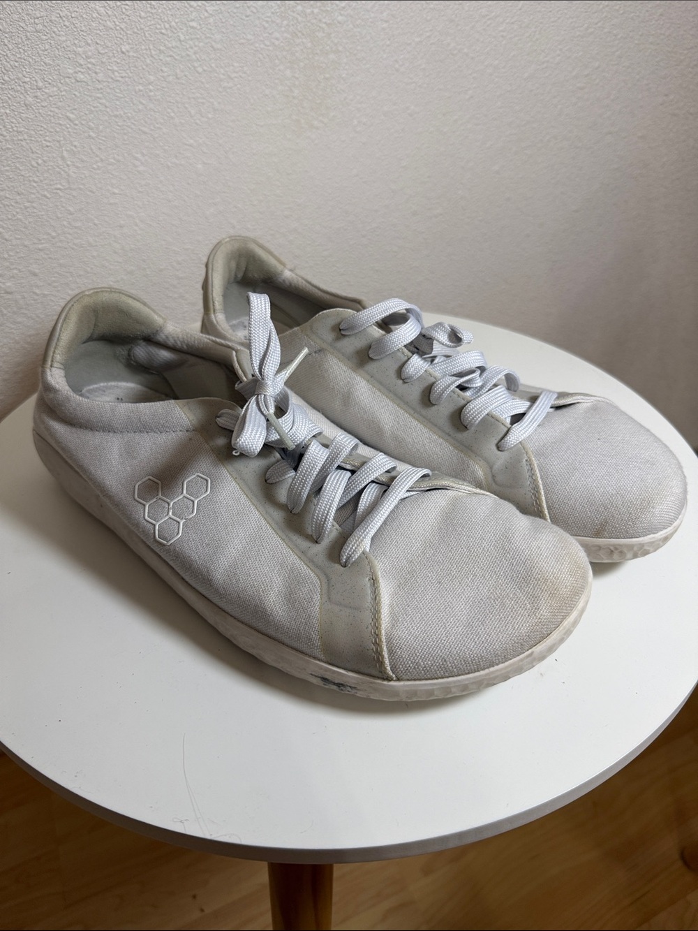 Vivo Barefoot Men's Off-White Canvas Minimalist Sneaker